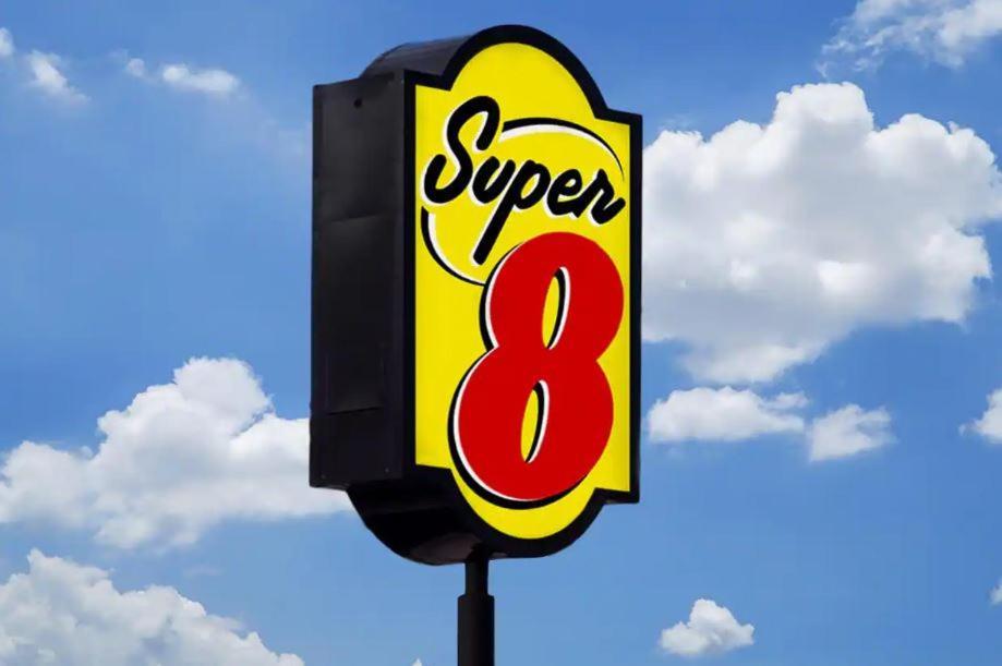 Super 8 By Wyndham Youngstown Girard Екстериор снимка